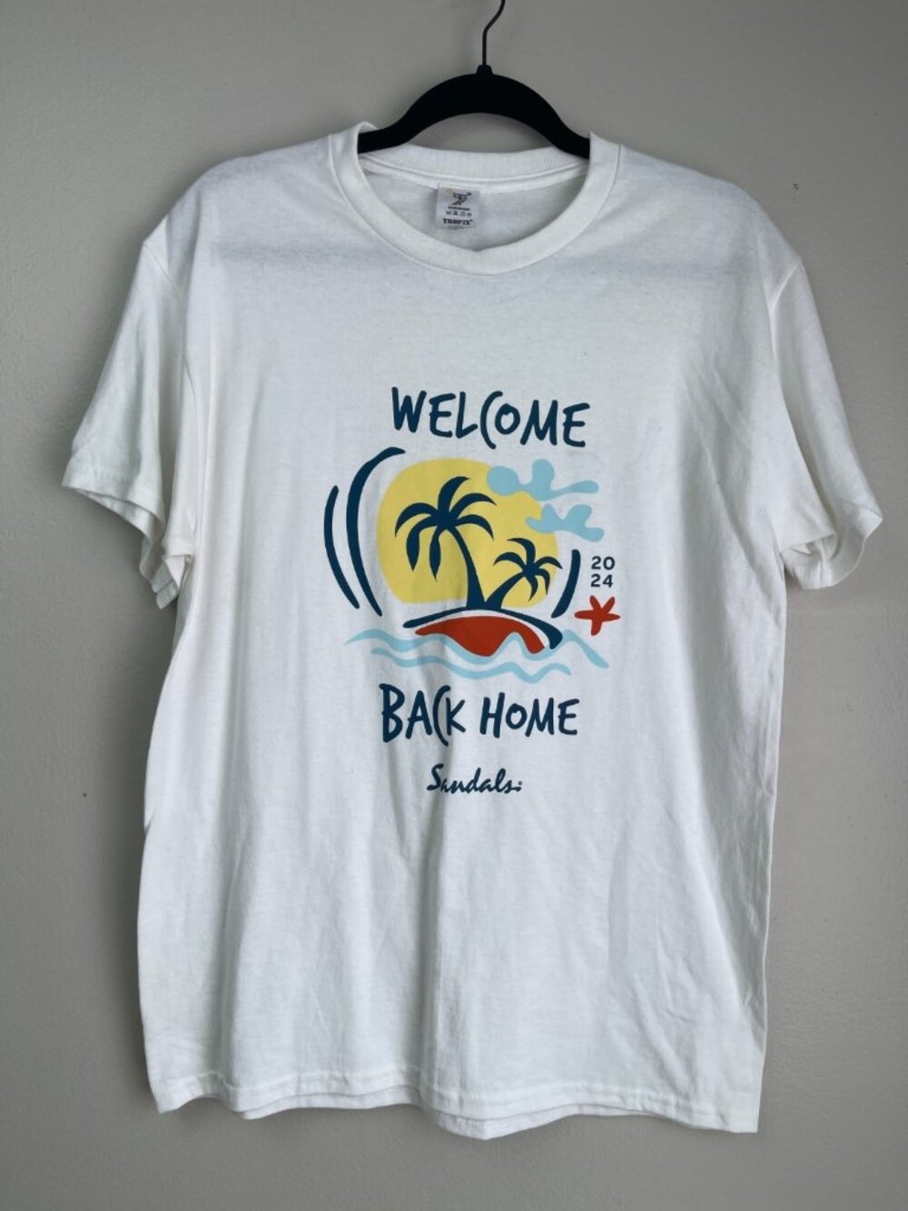 Sandals Resorts 2024 Welcome Back Home Tropix T Shirt White Large Caribbean